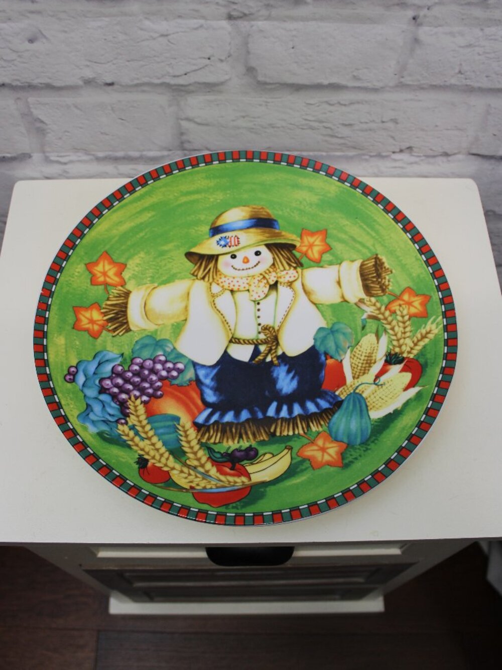 Happy Harvest by WCL 12.5 inch Round Fall Seasonal Decorative Chop Plate